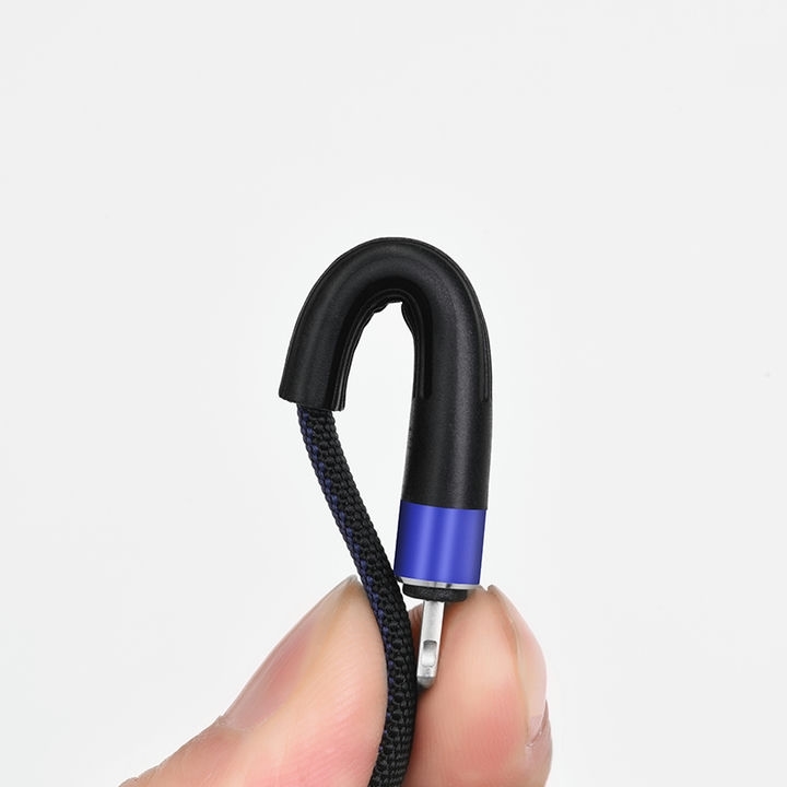  کابل USB به لایتنینگ هوکو مدل U39 به طول 1.2 متر رنگ مشکی نمای خمیده 