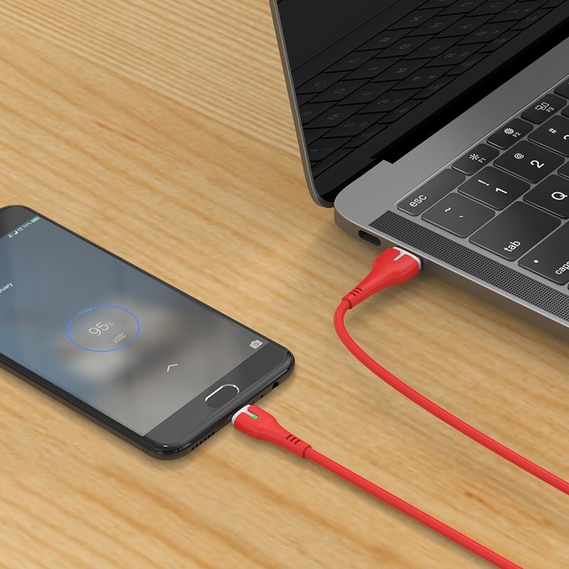  کابل USB به Micro USB هوکو مدل X45 به طول 1 متر رنگ قرمز نمای اتصال به لپ تاب 
