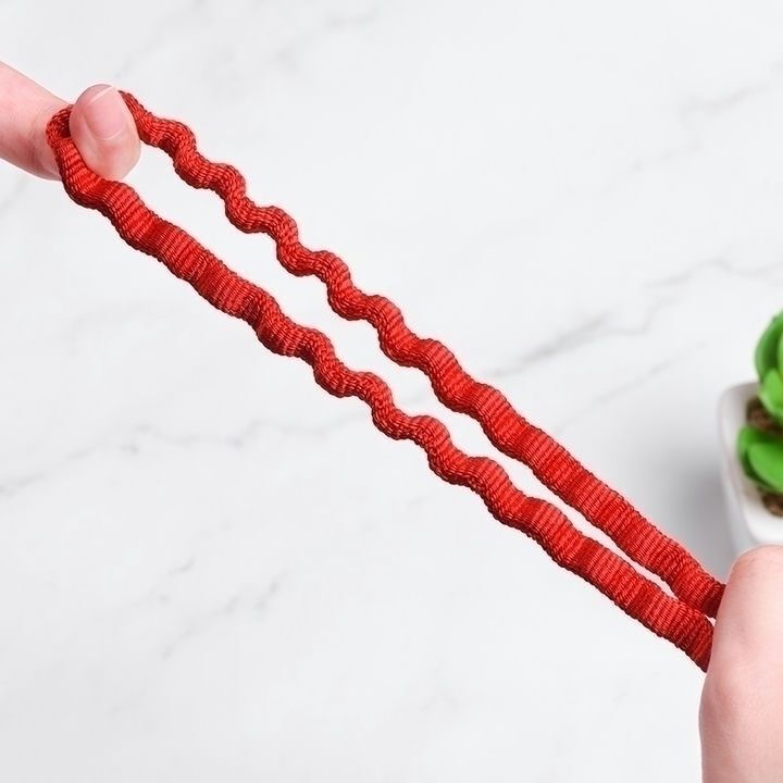  کابل تبدیل USB به Type-C هوکو مدل U78 به رنگ قرمز با قابلیت کشش و طول قابل تنظیم بین 0.8 تا 1.2 متر 