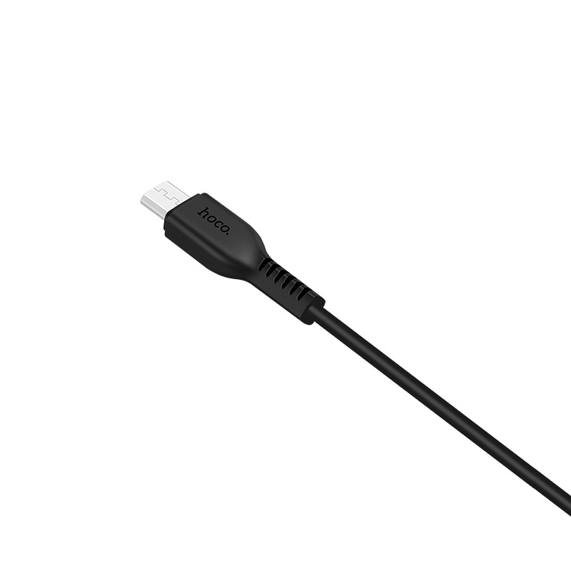  کابل USB به Micro USB هوکو مدل X13 در نمای یک سر سوکت 