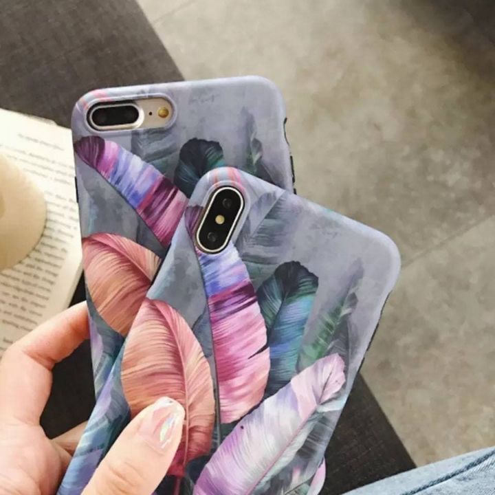 کاور مدل Lavender به همراه پاپ سوکت مناسب برای گوشی اپل iPhone 7 Plus / 8 Plus با طرح پرهای رنگارنگ