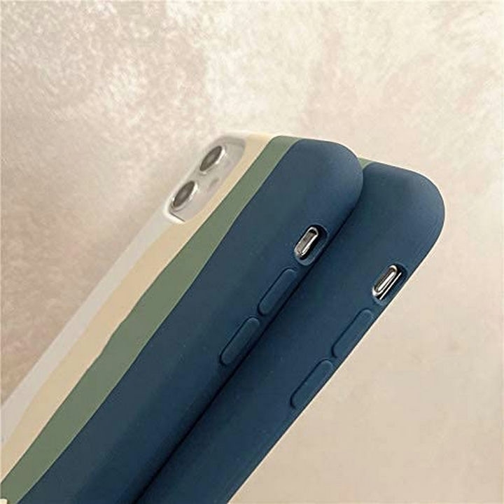  گارد سیلیکونی رنگین کمانی آیفون iPhone 12 / 12 PRO رنگ سبز سفید نمای کج پهلو 
